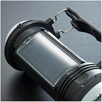 Kein Bild? Jetzt oben Link zu Darstellungsproblemen klicken! - Die andere Seite der Taschenlampe ist mit Solarzellen ausgestattet, zum einfachen Aufladen der Taschenlampe!